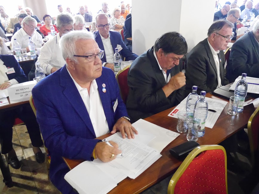 Delegáti Obl. výboru v Bardejove na zjazde SZPB (2)